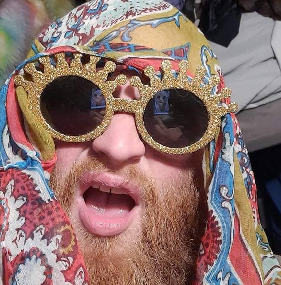 Meet your Posher, Andrew - Picture 1 of 1